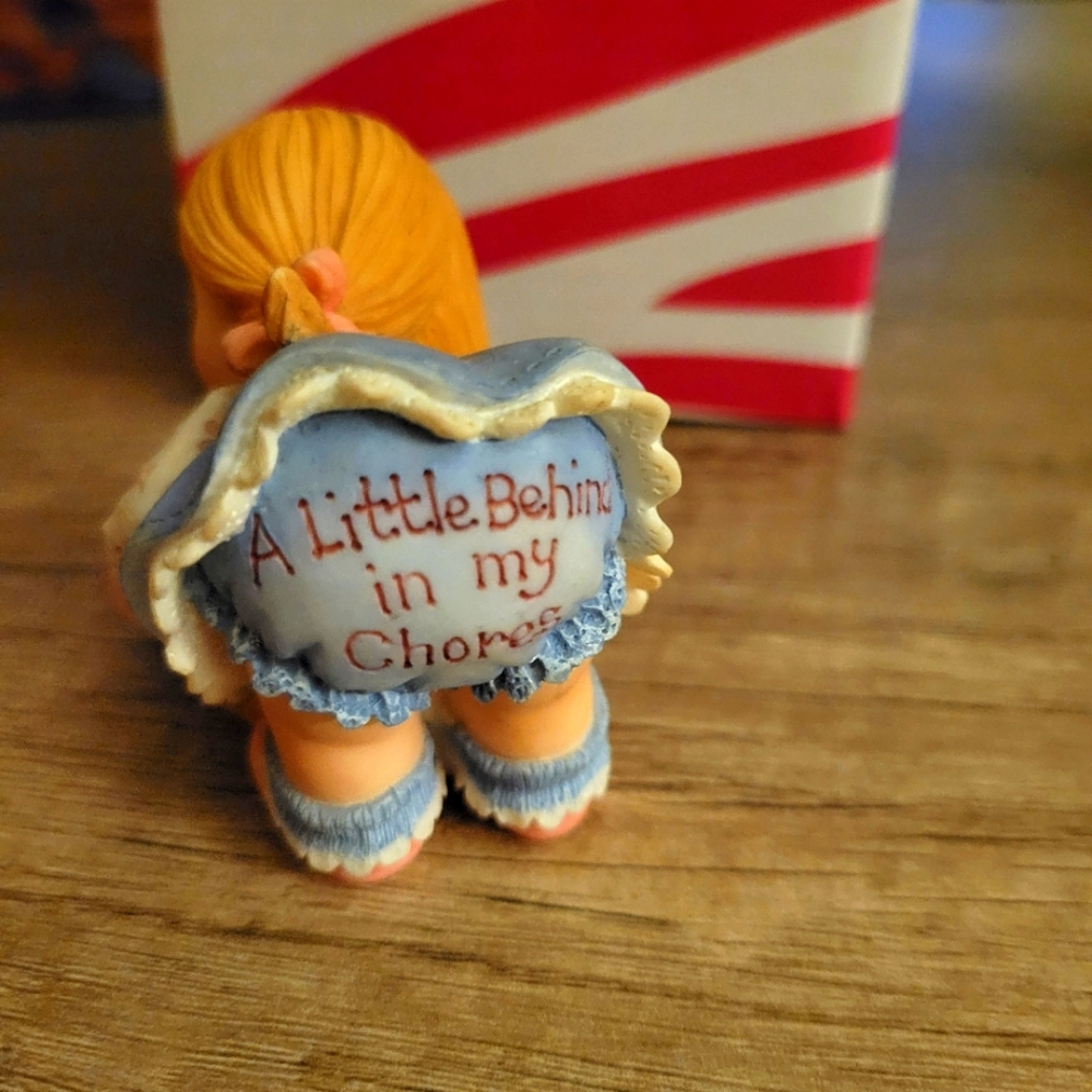 Retired:A LITTLE BEHIND by Enesco 1994